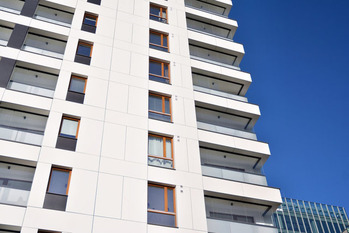 賃貸住宅オーナー、「自主管理」は2割弱