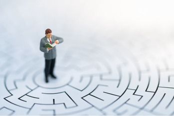 富裕層でも「脳のクセ」には勝てない？資産運用と投資心理