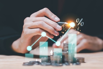 ファーストリテイリングの株式を5年保有した人はいくら儲かった？