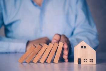 不動産投資のリスクは対策あり！株式投資のリスクと比べれば結論は早い