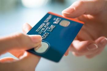 増加するキャッシュレス決済!正しいクレジットカードの活用法とは?