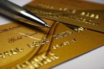 なぜラグジュアリーカードは若者に人気なのか?